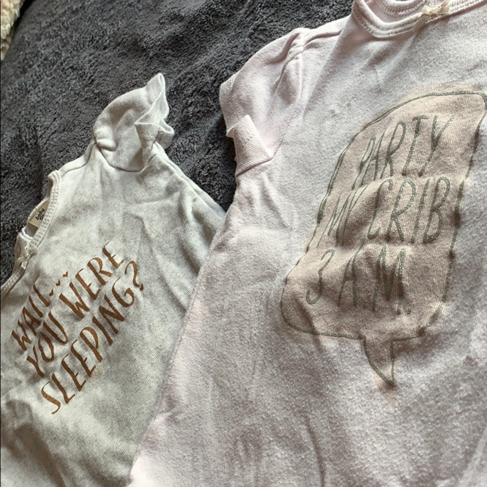 girls grey and pinks onesies - Picture 1 of 6